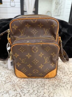 Louis Vuitton Monogram Canvas Messenger Bag in Brown and Tan